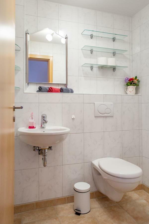Apartment 2 กอทท์มาดิงเกน ภายนอก รูปภาพ